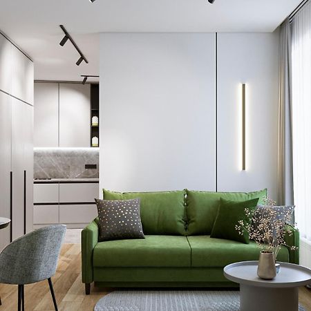 Apartment In The City Center Near The Park Львів Екстер'єр фото